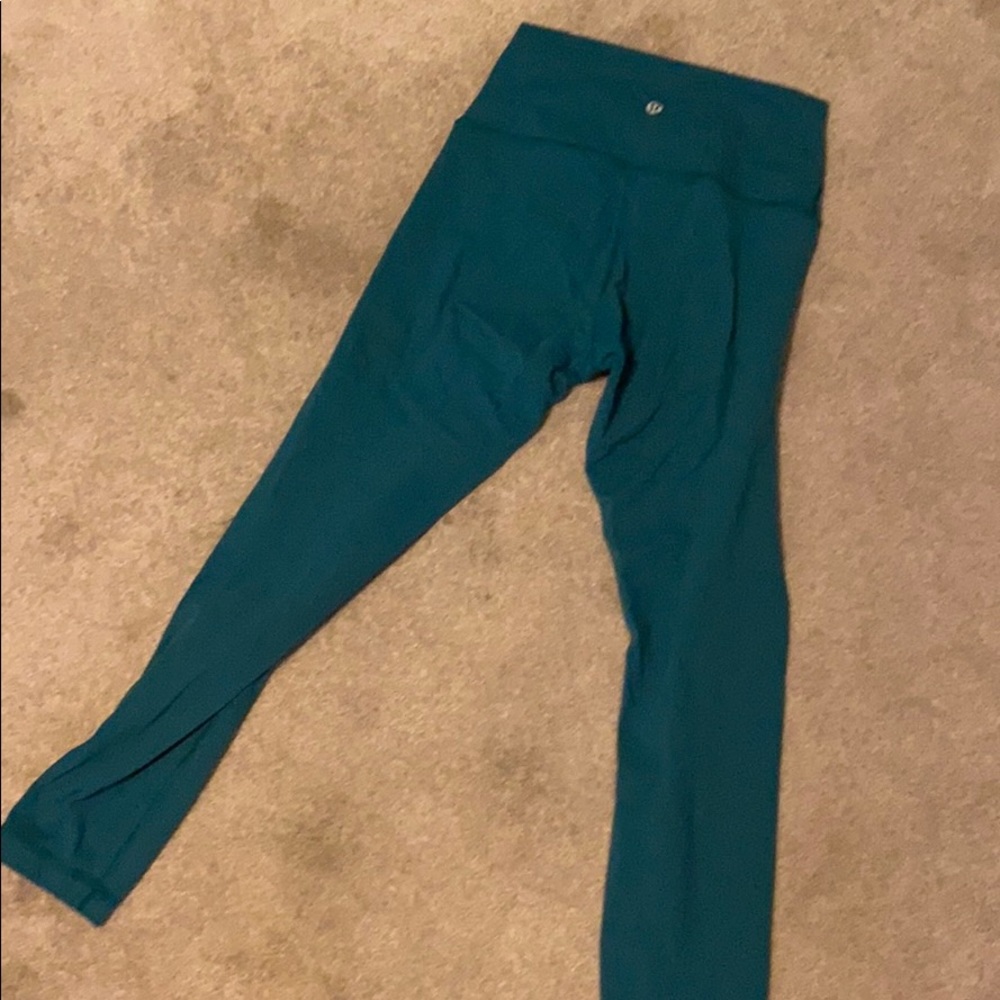 Lululemon wunder under